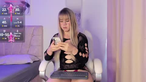   online show from April 28, 8:13 pm