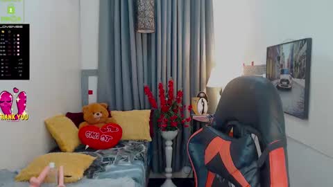 its me Sabel online show from December 19, 11:18 am