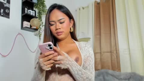 YANNA online show from April 10, 2:34 pm