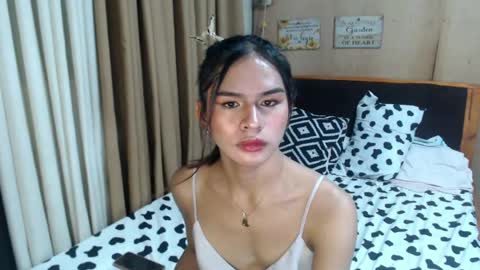 s1nfulmaxx online show from July 14, 2:56 pm