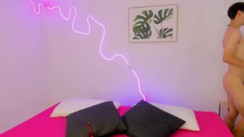 S A M online show from December 14, 6:03 pm