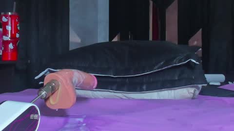 sam_naughty18 online show from June 5, 6:52 am