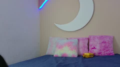 samanthalaurent online show from June 14, 2:24 am