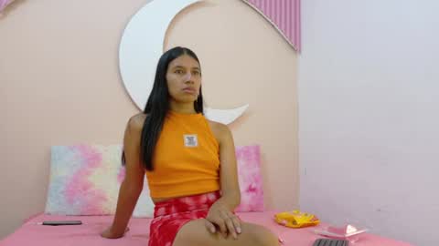 samanthalaurent online show from June 26, 7:07 pm