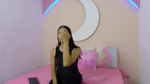 samanthalaurent online show from July 7, 7:51 pm