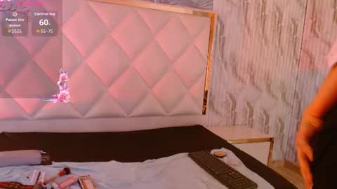 samanttha_tay online show from July 28, 12:48 pm