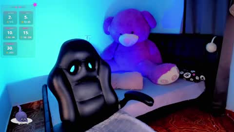 samatha_kuiz online show from July 7, 6:47 am