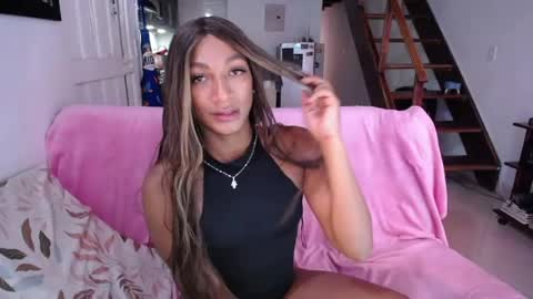 Samy doll online show from July 1, 8:09 pm