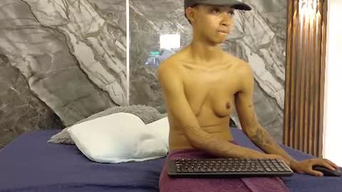      online show from August 4, 2:50 am