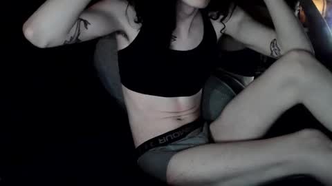 Jade online show from December 16, 8:09 am