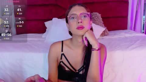 Sara online show from December 13, 7:53 pm