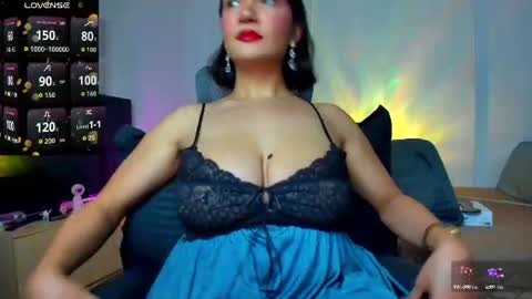 savanna13 online show from June 28, 12:53 pm