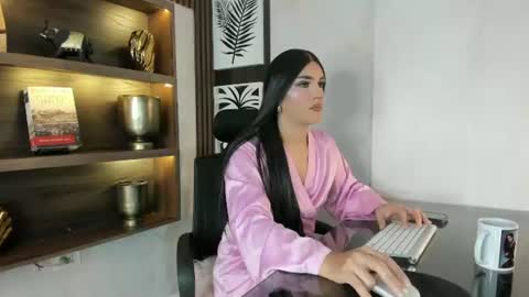 Scarleet online show from July 31, 3:56 pm