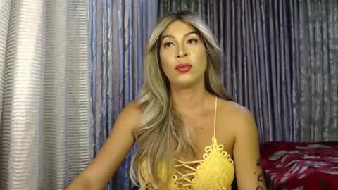 Snapshot of scarlet_ts69 chatting on January 1, 2:52 pm scarlet online show from January 1, 2:52 pm