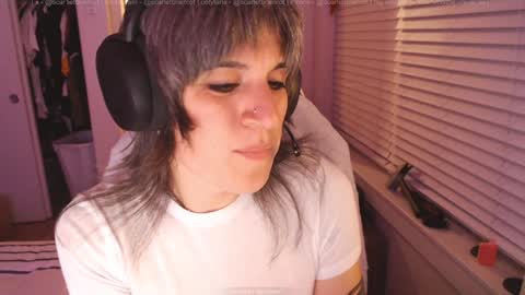 scarlet3 online show from December 8, 4:22 am