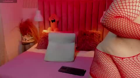 Scarlett  online show from June 19, 11:59 am