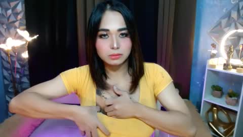 Lala online show from October 12, 8:06 am