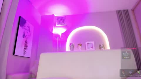 sensual_shanel online show from June 26, 5:12 am