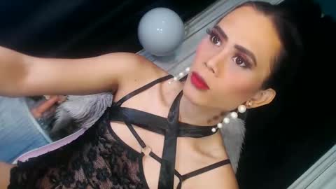 senyora_evangelista online show from April 2, 4:32 am