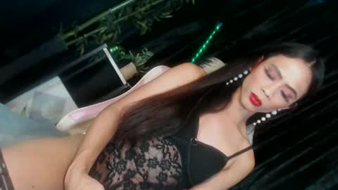 senyora_evangelista online show from April 16, 6:25 am