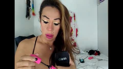 sephorandmonell online show from March 14, 6:44 pm