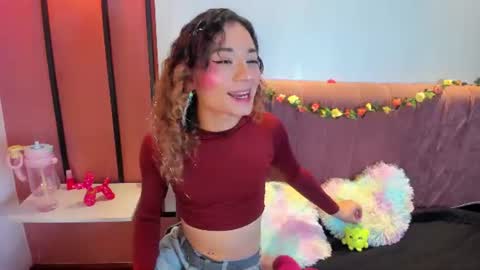 seraphine_nyx online show from July 25, 9:35 pm