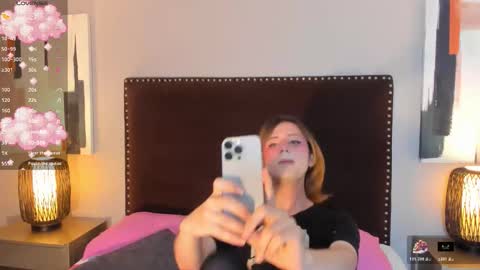 Seraphine star online show from March 11, 2:04 am