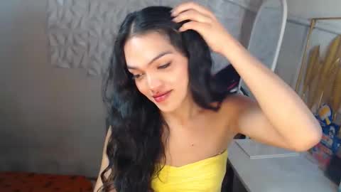 Bella online show from June 11, 2:53 am