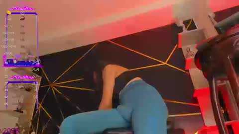 Tifanny Benitez  online show from September 9, 1:43 pm