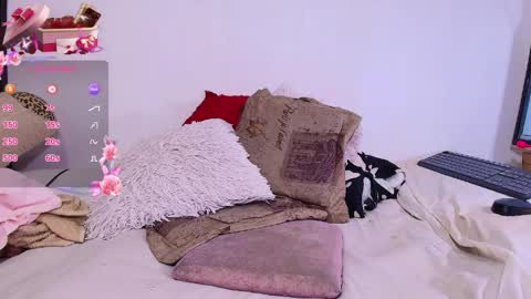 Soy Fresita online show from March 30, 1:23 pm