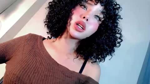 Snapshot of sexybite1 chatting on October 22, 4:25 am Seraphina Blaze online show from October 22, 4:25 am