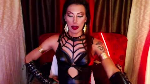 Devine online show from July 24, 1:59 am