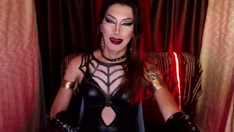 Devine online show from July 27, 8:48 pm