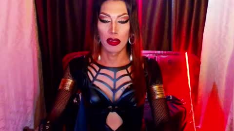 Devine online show from July 29, 10:30 pm