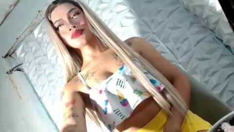 sexyhotbabe18 online show from February 7, 10:27 pm