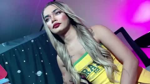 sexyhotbabe18 online show from June 23, 10:51 pm