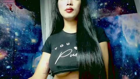 April online show from November 3, 9:25 pm