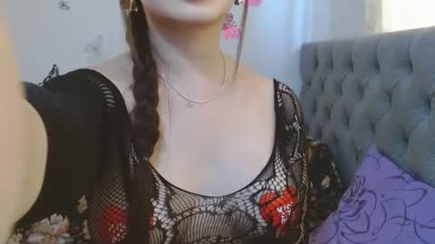 Venus Independent Model online show from July 10, 5:06 pm
