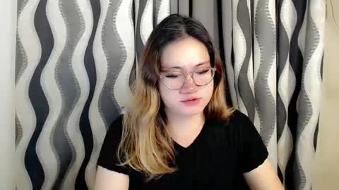 SHAKEENA online show from March 1, 2:44 pm