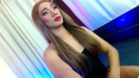 MISS SHANE online show from March 3, 5:56 pm