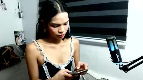 shanleehotcreammy online show from June 7, 10:07 pm