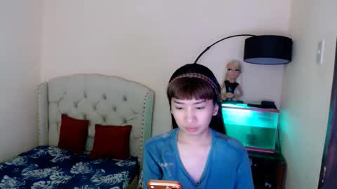 SHANTA FOX  s online show from March 10, 12:30 pm