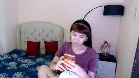 SHANTA FOX  s online show from June 8, 1:28 am