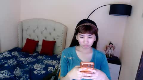 SHANTA FOX  s online show from June 11, 12:32 am