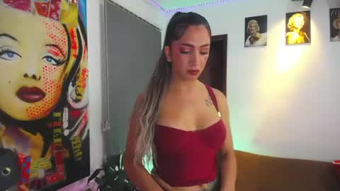 Shellsy H   online show from July 7, 6:58 am
