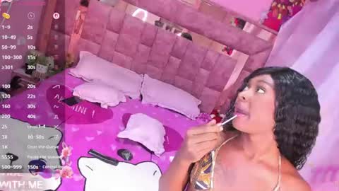 shenielxxx online show from June 18, 9:36 am