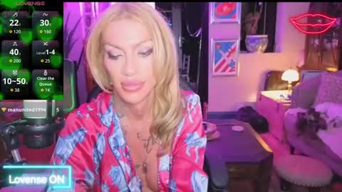 shytrans_uk online show from July 26, 8:49 pm