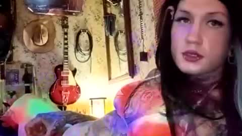 HungGirl online show from July 23, 9:02 pm