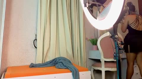 SinnaDark online show from April 9, 11:38 am