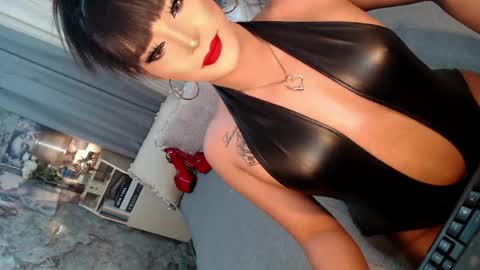 Sierrafina online show from April 14, 6:40 am